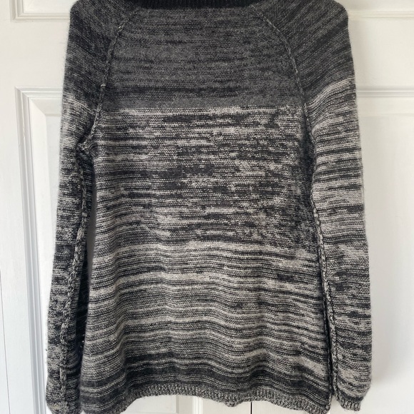 Women's Saffron Black and Gray Cashmere Sweater- Medium - Picture 2 of 10